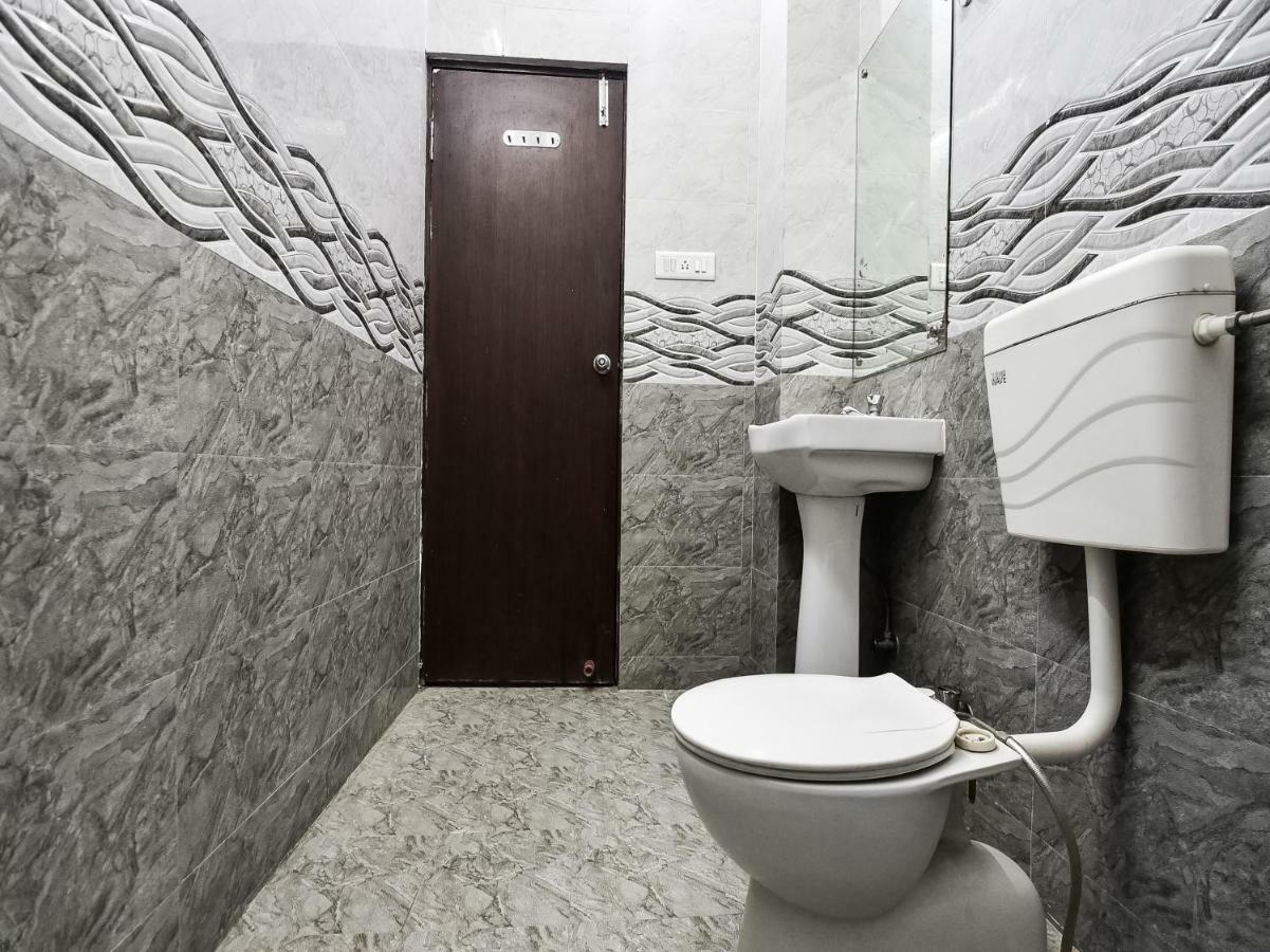 Hotel Lalit Palace Babina Экстерьер фото