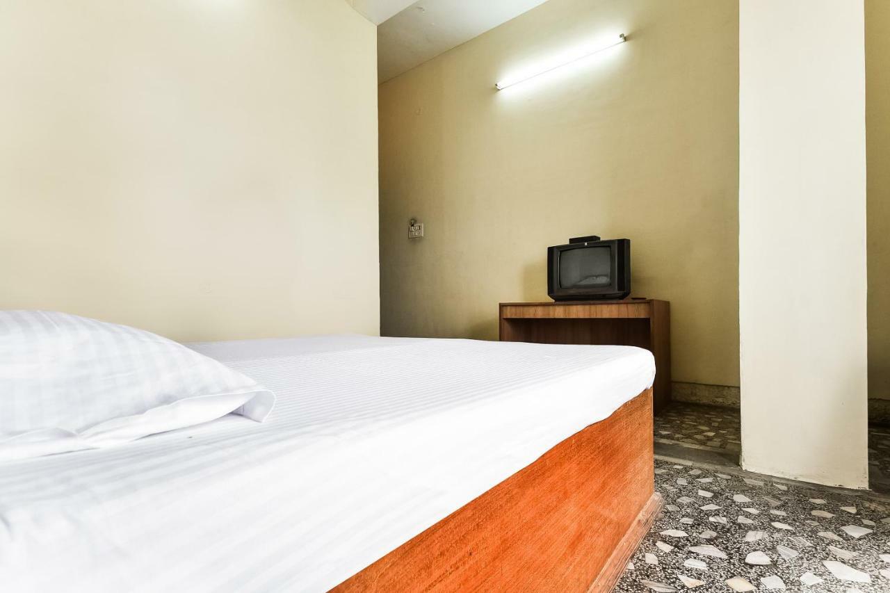 Hotel Lalit Palace Babina Экстерьер фото